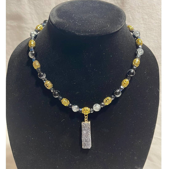 Amethyst Necklace and Earring Set. Costume Jewelry - Picture 1 of 6